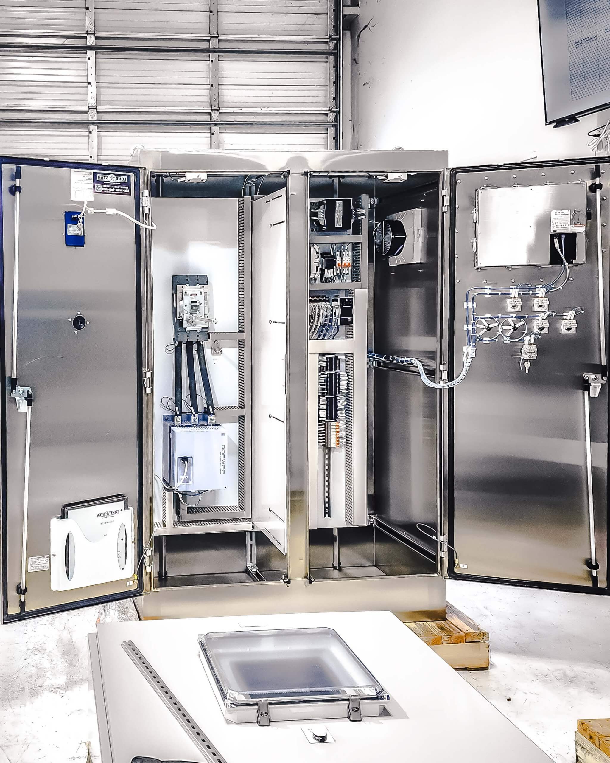Lone-Star-Turbo-Control-Systems-Large-Panels-Starters-Drives